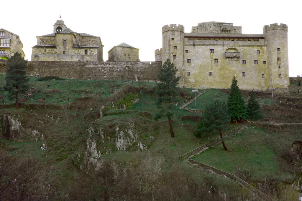 Hotel Las Treixas Puebla de Sanabria Kültér fotó